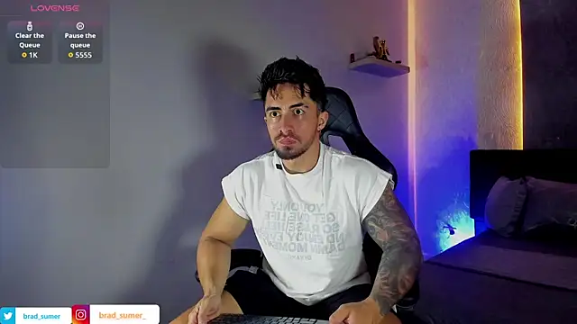 Show modela Brad_Summer na web-kameri