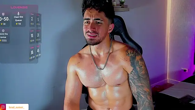 Brad_Summer Adlı Modelin Web Kamerası Şovu