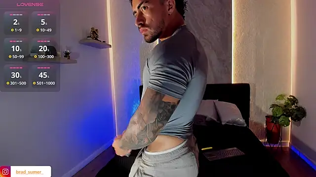 Brad_Summer Webcamshow
