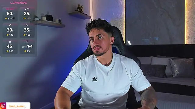 عرض كام Brad_Summer