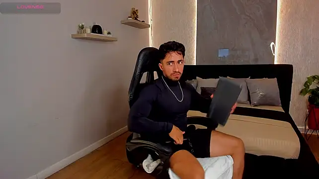 Brad_Summer Webcam-Show