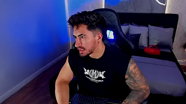 Brad_Summer Webcam show