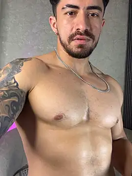 Brad_Summer Adlı Modelin Web Kamerası Şovu