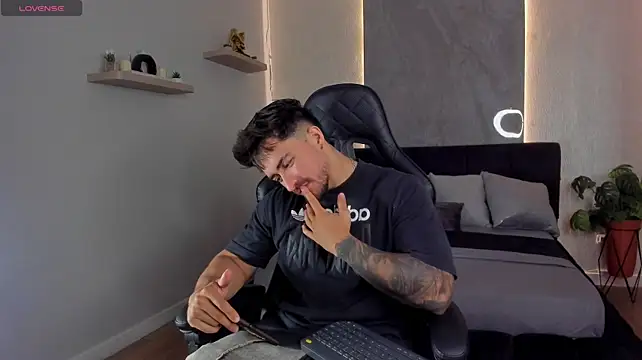 Brad_Summer webcam show