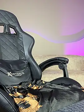 عرض كام Brad_Summer