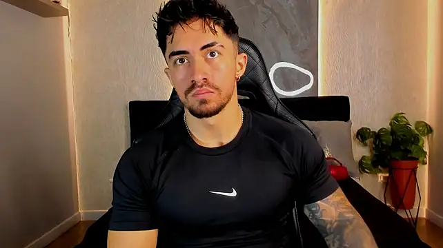 Show modela Brad_Summer na web-kameri