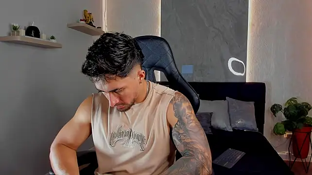 Brad_Summer Pertunjukan Webcam