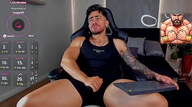 Brad_Summer Adlı Modelin Web Kamerası Şovu