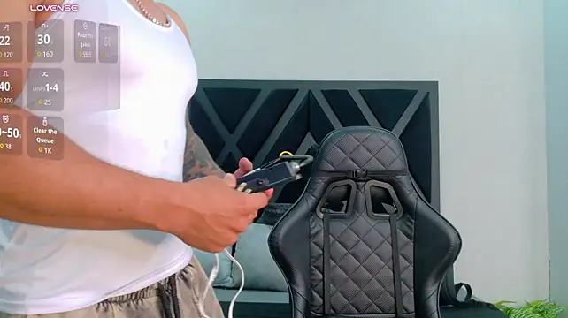 Show modela Brad_Summer na web-kameri