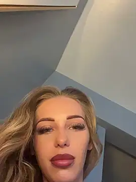 SexySofia_69のウェブカメラショー