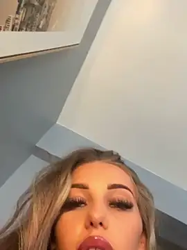 SexySofia_69's Webcam Show