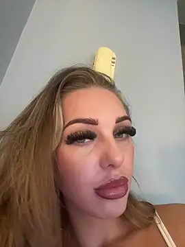SexySofia_69 Adlı Modelin Web Kamerası Şovu