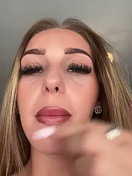 SexySofia_69 webcam show