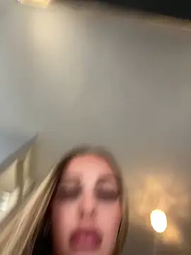 SexySofia_69: διαδικτυακό σόου στην κάμερα