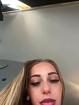SexySofia_69のウェブカメラショー