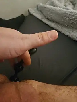 Show modela misterBigDick19 na web-kameri