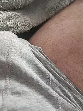 misterBigDick19 webcam show