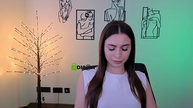 flora_ri's Live XXX Chat