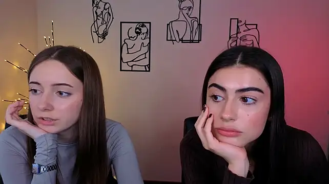 flora_ri's Webcam Show