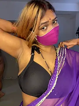 Maya_BDSM webcam show