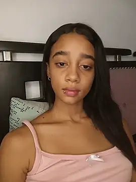 Zoe_Sweett18 在線直播表演