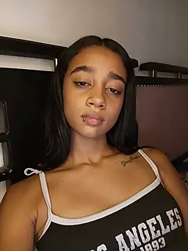 Zoe_Sweett18 webcam show