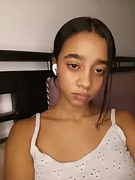 צ'אט XXX בשידור חי של Zoe_Sweett18