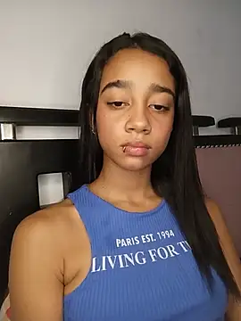 Zoe_Sweett18's Webcam Show