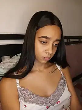 Zoe_Sweett18's Webcam Show