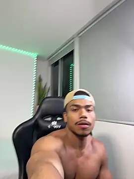 XavierColeman Adlı Modelin Web Kamerası Şovu