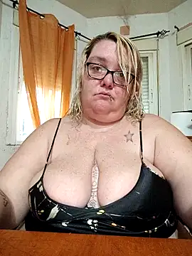 diosacurvy1984 Webcam Show