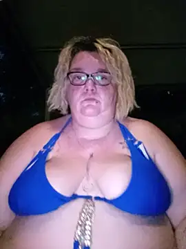 diosacurvy1984 Show Webcam