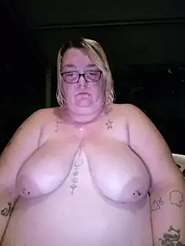 diosacurvy1984's Webcam Show