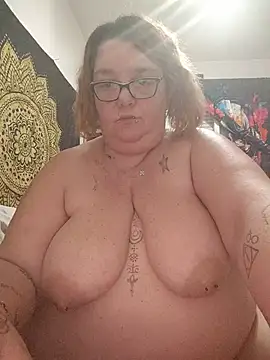 Show de diosacurvy1984 na webcam