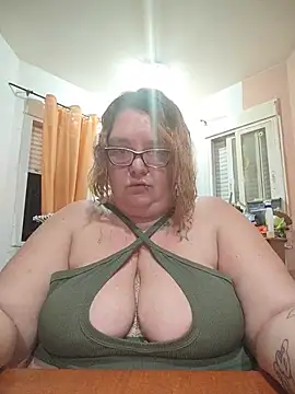Show de diosacurvy1984 na webcam