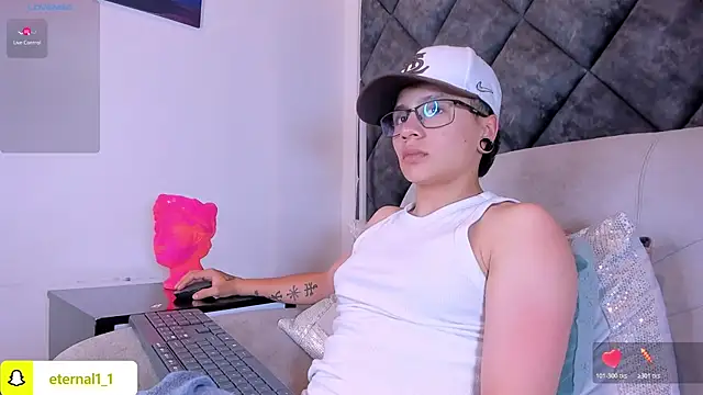 _Eternal_n Live XXX chat