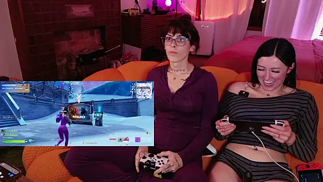 GennaJames' Webcam Show