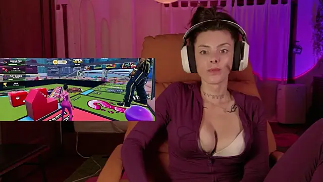 Živá chatovací místnost GennaJames