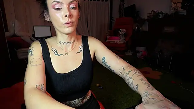 GennaJames' Webcam Show