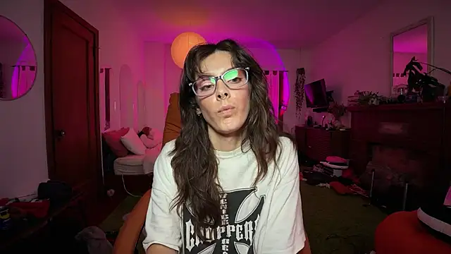 GennaJames' Webcam Show