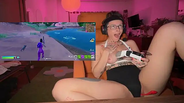 GennaJames' Webcam Show