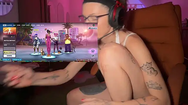 GennaJames' Webcam Show