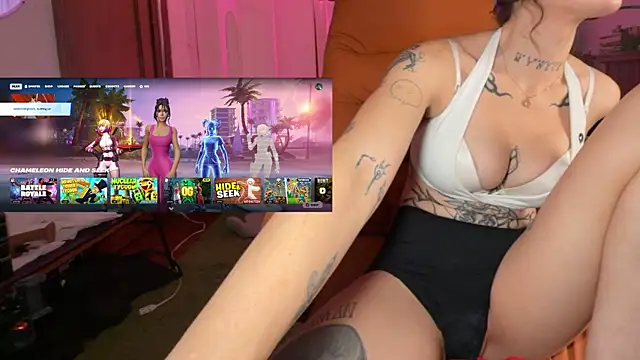 GennaJames' Webcam Show