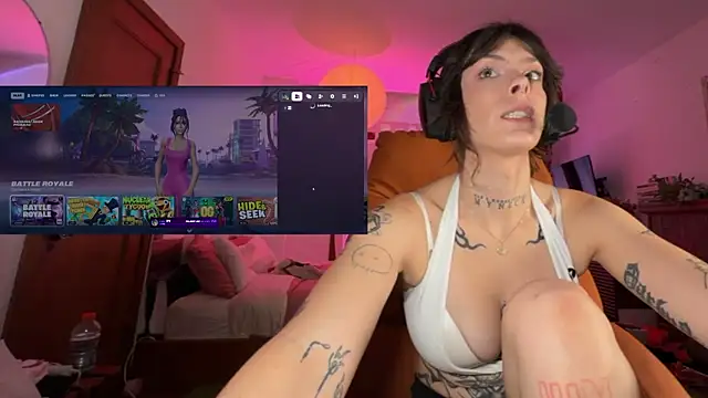 GennaJames Show Webcam
