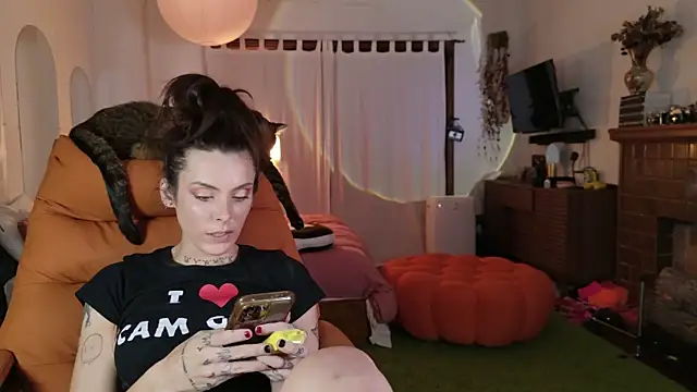 GennaJamesn Webbikameraesitys