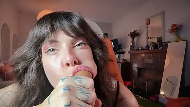 GennaJames Webcam show