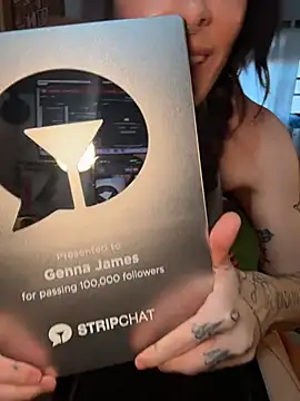 GennaJames Show Webcam