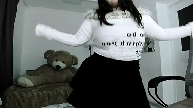 DiaAngell's Live XXX Chat