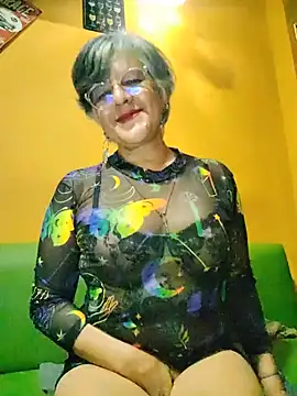 ilonna2025: вебкам-шоу