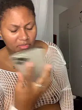 madell Cameră chat live